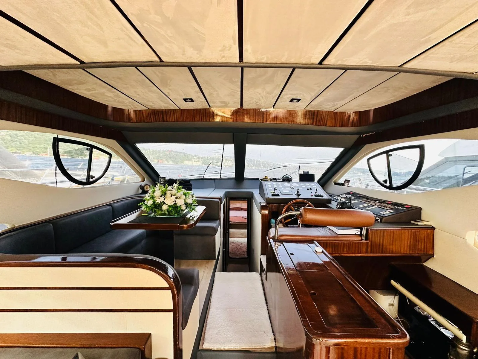 Boutique Yacht · 12 Guests · New · 2